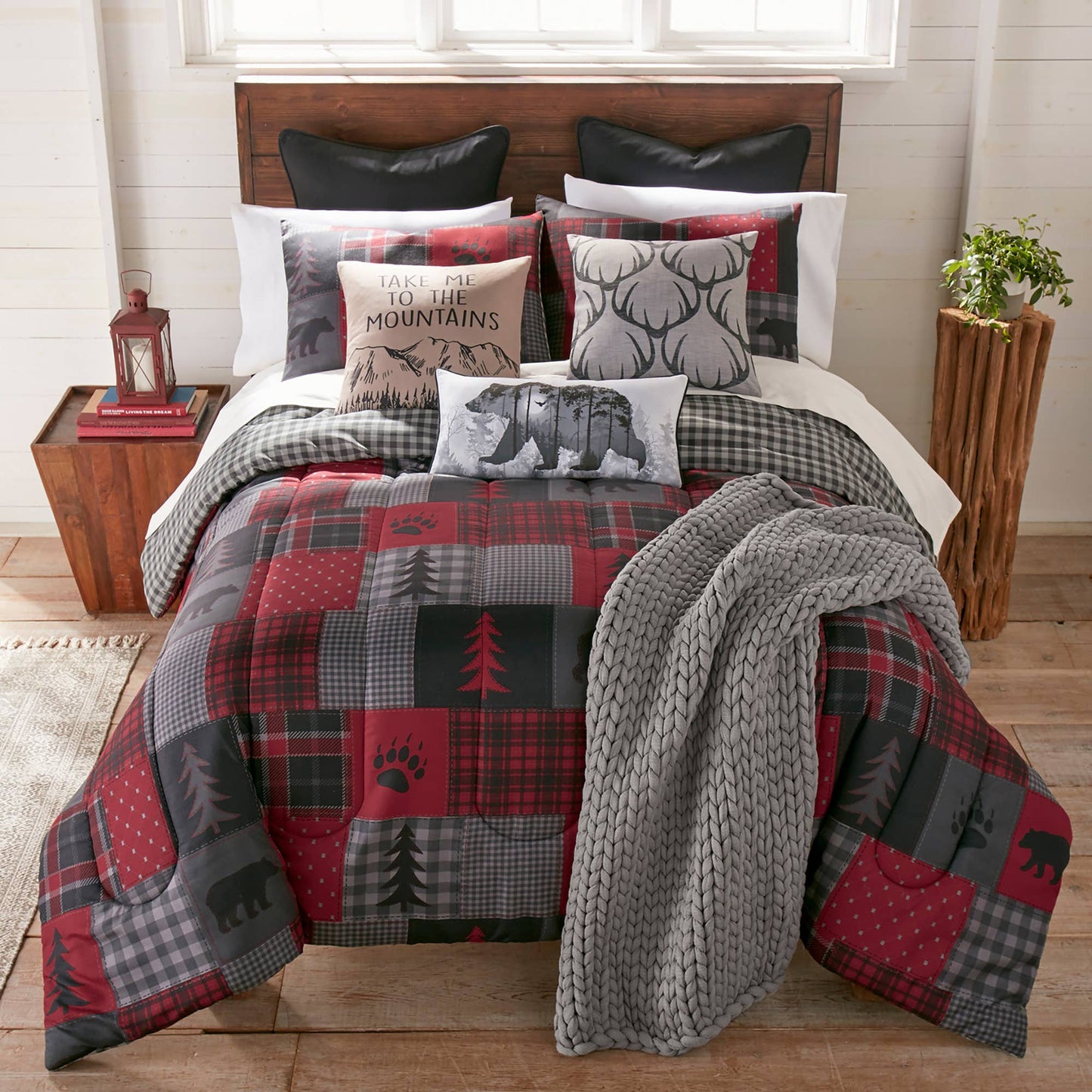 Donna Sharp Red Forest 3pc Comforter Set: Queen